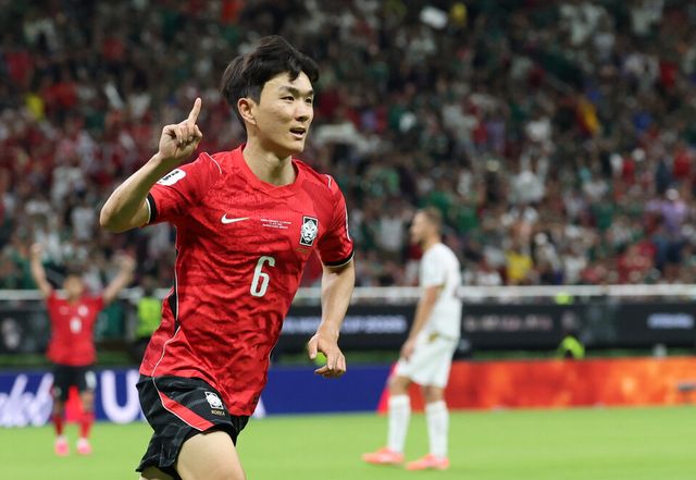 2026 국제축구연맹(FIFA) 북중미 월드컵 조별리그 A조 1차전에서 1골 1도움을 기록한 황인범. /연합뉴스
