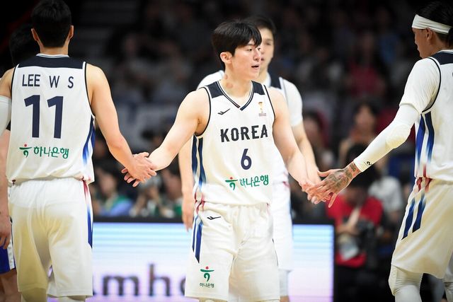 대표팀 유니폼을 입은 이정현. /KBL 제공