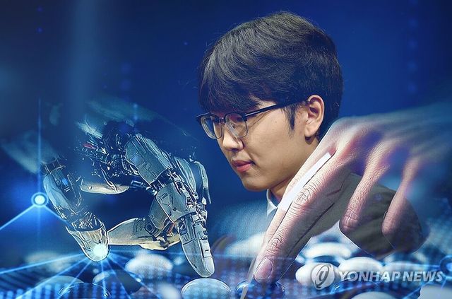 바둑 세계 랭킹 1위 신진서 9단이 현존하는 최고 수준의 바둑 AI 프로그램 카타고(KataGo)와 쎈수학·한경 기신전(棋神戰) 3번기를 치른다.신진서가 17일 서울 중구 한국경제TV 스튜디오에서 열린 경기에서 대국 시작을 기다리고 있다. 다중노출 2매 촬영. /연합뉴스