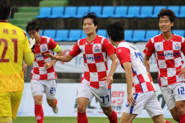 제62회 추계대학축구연맹전 태백산기 결승에서 연장 접전 끝 3-4로 울산대에 패한 한남대. /한국대학축구연맹 제공