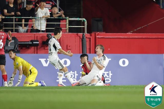데뷔 골을 터뜨린 프로축구 K리그1(1부) 전북 현대 공격수 기티스. /한국프로축구연맹 제공