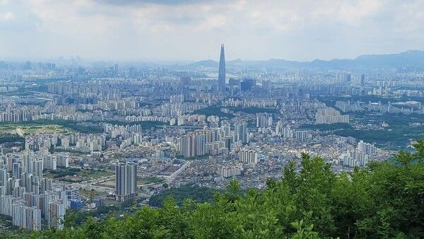 국가통계포털(KOSIS)과 국세청 국세통계에 따르면 지난해 39세 이하 청년층의 거주 주택 보유율은 27.7%로 통계 재편 이후 가장 낮았다./ 한스경제 DB