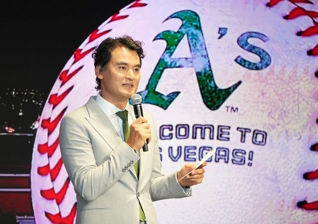 박찬호가 27일 서울&nbsp;강남구 웨스틴 서울 파르나스에서 단상에 올라 애슬레틱스에 투자한 이유를 설명하고 있다. /팀61 제공