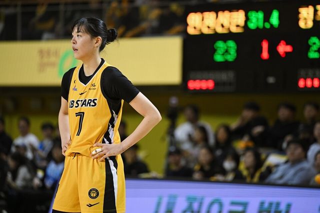 KB 경기에 나선 박지수. /WKBL 제공