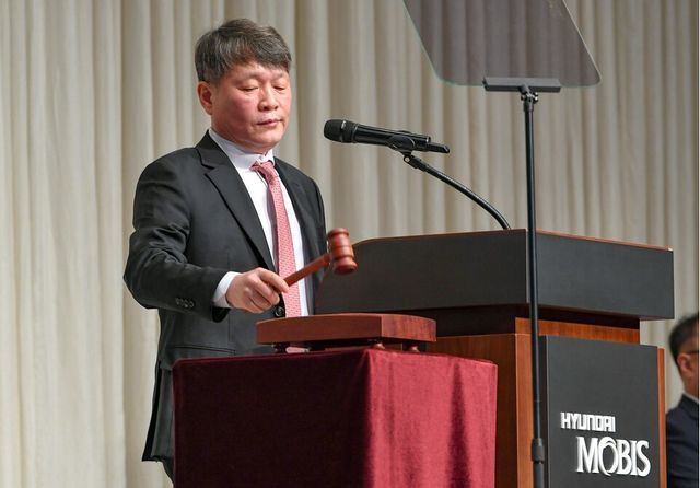 이규석 현대모비스 사장이 지난 3월에 열린 제49기 정기 주주총회에서 인사말을 전하고 있다./현대모비스