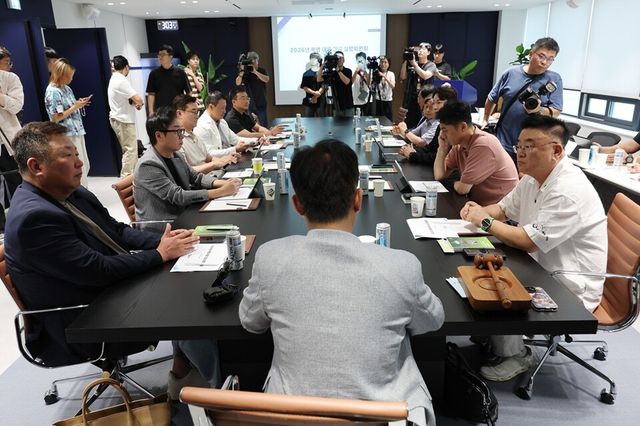 6일 서울 강남구&nbsp;KBO에서 한국야구위원회(KBO) 폭염 긴급 대책 회의가 열리고 있다. /연합뉴스