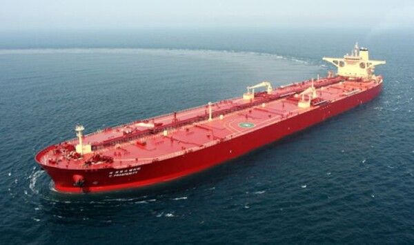 팬오션 소속 초대형 원유운반선(VLCC)./팬오션
