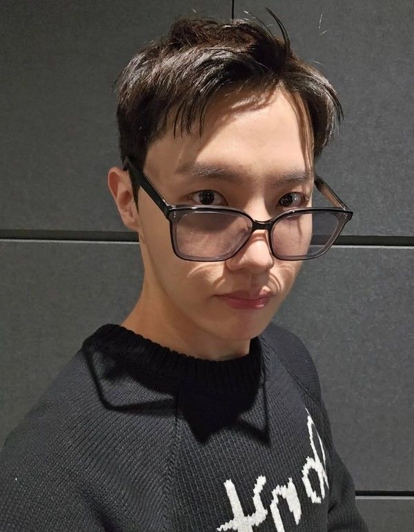 사진 = 제이홉 인스타그램