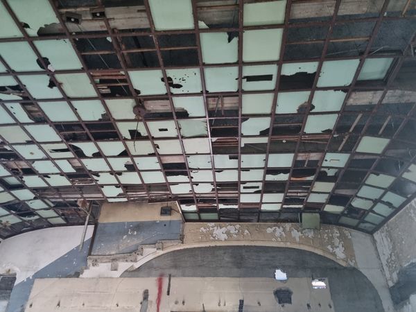 대전부청사 내부 해체를 통해 드러난 천장 구조. 이준섭 기자