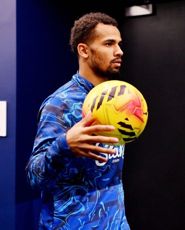 사진=에버튼 인스타그램