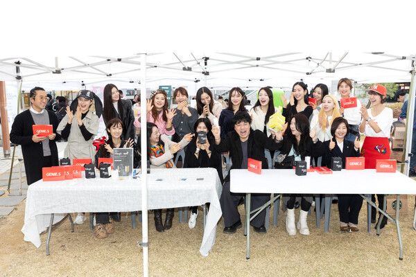 한국인플루언서 콘텐츠협회(KACIN)는 지난 16일 의정부시와 엔젤스타가 함께 하는 바자회에 후원기업 및 소속 인플루언서들이 행사에 참여했다. [헬독스스튜디오]