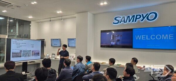 국내 유일 내한 콘크리트 ‘블루콘 윈터’ 성능 검증 시연회 모습 [삼표산업]