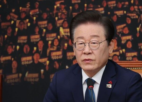 이재명 더불어민주당 대표는 6일 비상 계엄을 선포한 윤석열 대통령에 대해 “최대한 빠른 시간 안에 직무에서 배제해야 한다”고 주장했다. [연합뉴스]