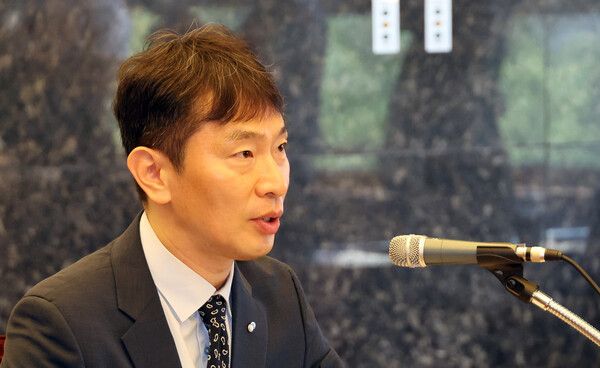 이복현&nbsp;금융감독원장이 29일 서울 건설회관에서 열린 부동산 ’프로젝트파이낸싱(PF) 연착륙을 위한 간담회‘에서 발언하고 있다 [연합뉴스]