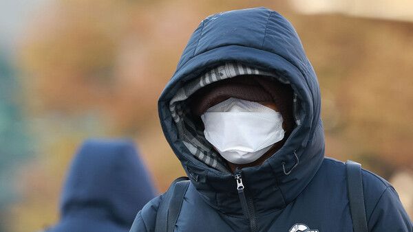 8일 오후 9시를 기해 서울 전역에 올겨울 첫 한파주의보가 발효된다. [연합뉴스]