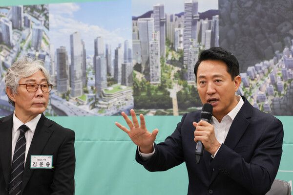 오세훈 서울시장이 16일 서울시청에서 열린 정비사업 연합회 간담회에서 발언하고 있다. [연합뉴스]