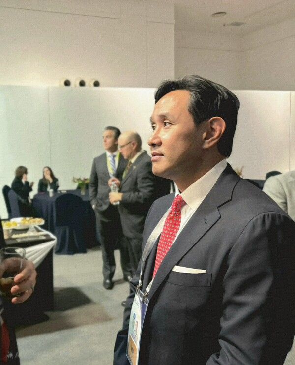 최윤범 고려아연 회장이 29일 오후 경주 예술의전당 화랑홀에서 열린 아시아태평양경제협력체(APEC) CEO 라운드테이블에 참석했다. [고려아연]