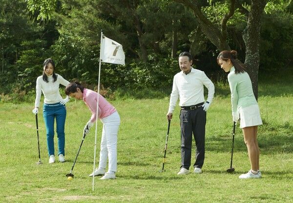 파크골프 경기 모습. [클립아트코리아]