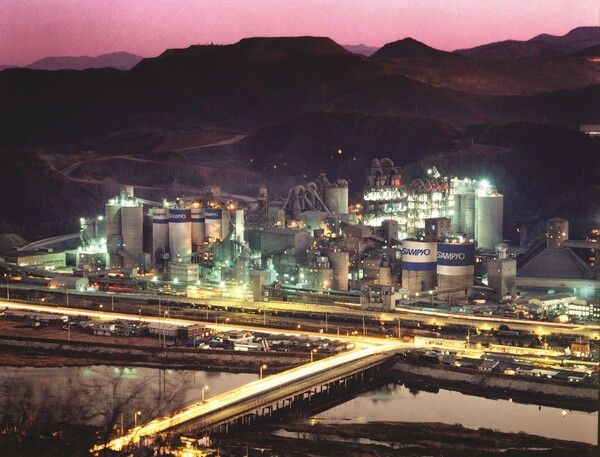 삼표시멘트 삼척공장(야간). [삼표]