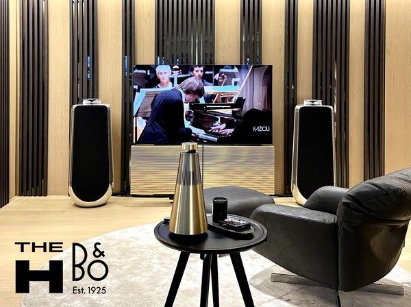 현대건설이 디에이치 입주민을 위해 덴마크의 하이엔드 오디오 브랜드 뱅앤올룹슨(Bang&Olufsen)과 독점 제휴(MOU)로 업계 최초 하이엔드 사운드 솔루션을 단지에 전면 도입한다. [현대건설]