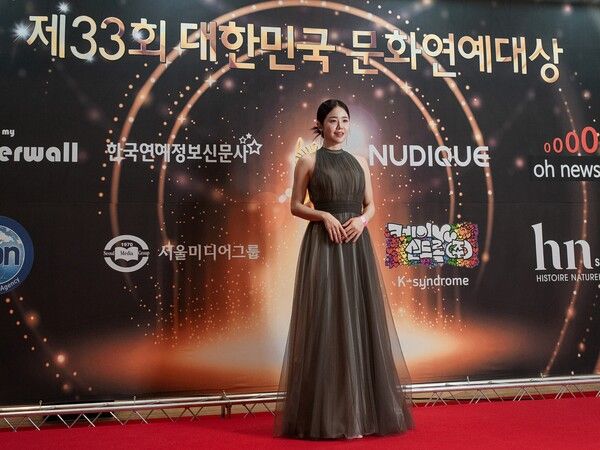 한국인플루언서콘텐츠협회 글로벌 탑 인플루언서 미니결이 지난 10일 그랜드 하얏트 서울호텔 그랜드볼룸에서 열린 대한민국문화연예대상 시상식에서 '생활부문 인플루언서 대상'을 수상했다. [한국인플루언서콘텐츠협회]