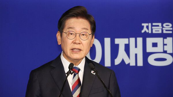 이재명 더불어민주당 대선 후보가 25일 서울 여의도 당사에서 열린 기자회견에서 발언하고 있다. [SBS뉴스 갈무리]