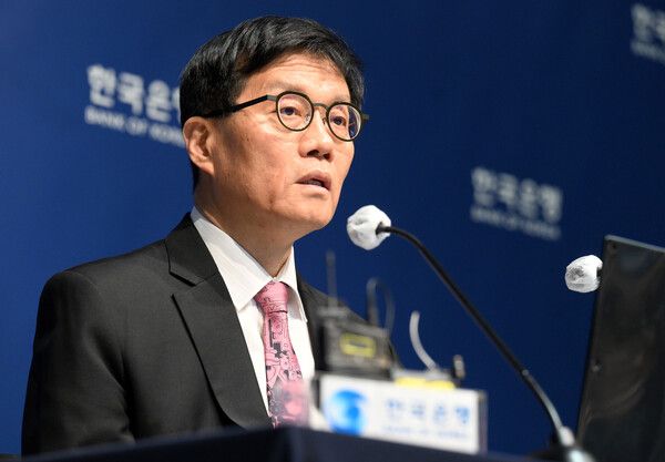 이창용 한국은행 총재가 29일 서울 중구 한국은행에서 열린 금융통화위원회 금리 결정에 대한 기자간담회에서 발언하고 있다. [연합뉴스]