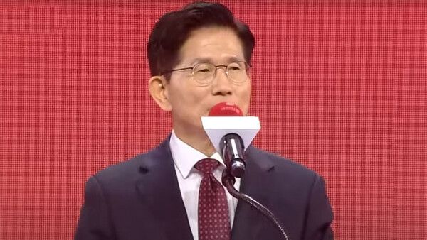 3일 국민의힘 제5차 전당대회에서 김문수 후보가 한동훈 후보와의 결선에서 승리하며 제21대 대통령 선거의 당 공식 후보로 확정됐다. [KBS뉴스 갈무리]