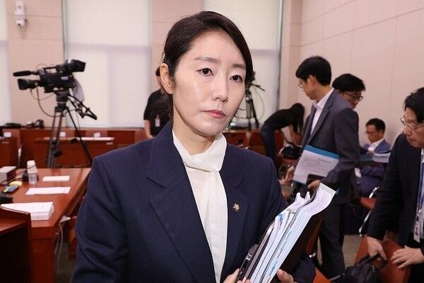 14일 서울 여의도 국회 여성가족위원회에서 열린 인사청문회에 참석한 강선우 여성가족부 장관 후보자. [연합뉴스]