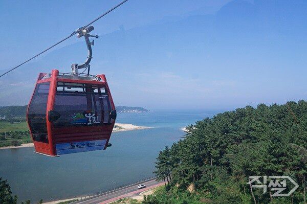 울진의 명소 왕피천 케이블카 [경상북도청]