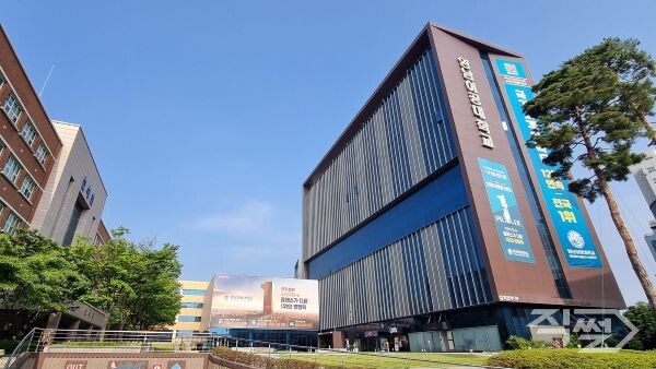 영남이공대학교 전경. [영남이공대학교]