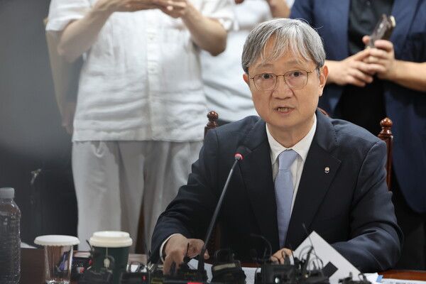 이찬진 금융감독원장이 28일 서울 중구 은행회관에서 열린 은행장 간담회에서 모두발언 하고 있다. [연합뉴스]