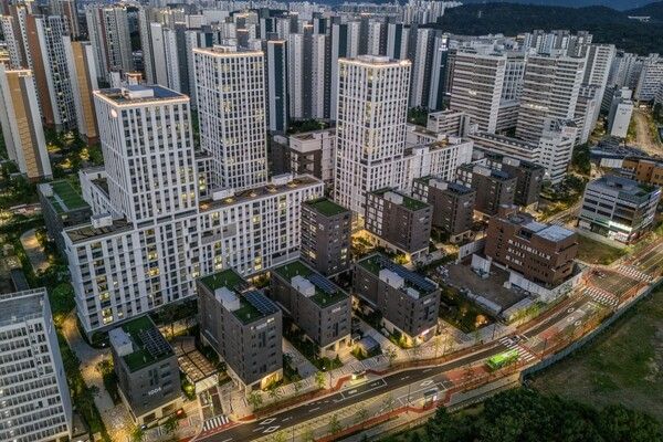 ‘e편한세상 고덕 어반브릿지’ 단지 전경. [DL이앤씨]