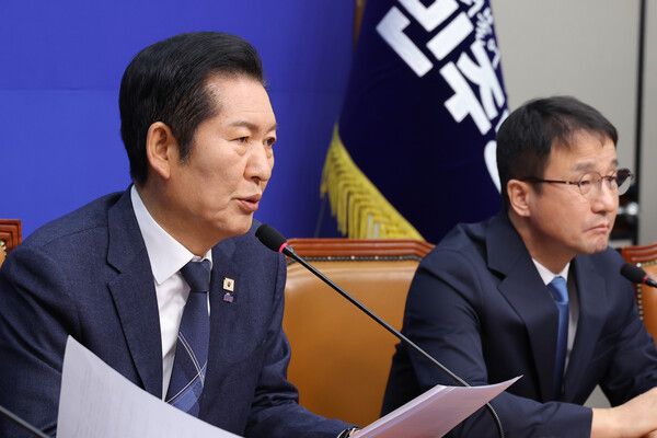 더불어민주당 정청래 대표가 12일 서울 여의도 국회에서 열린 최고위원회의에서 발언하고 있다. [연합뉴스]