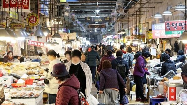 지난달 생산자물가가 반도체와 농수산물 중심으로 상승했다. [연합뉴스]