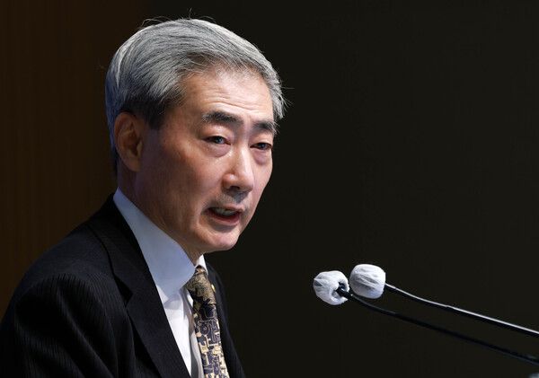 신현송 한국은행 총재가 22일 서울 중구 한국은행에서 열린 금융통화위원회 통화정책방향 기자간담회에서 발언하고 있다. [연합뉴스]