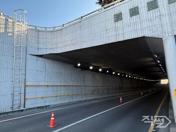 불로지하차도 대피유도시설 설치된 모습. [대구 동구청]