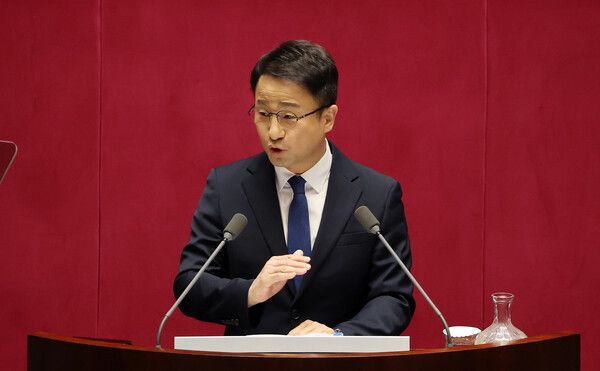 더불어민주당 한병도 원내대표가 3일 국회에서 열린 제432회 국회(임시회) 제2차 본회의에서 국정에 관한 교섭단체 대표 연설을 하고 있다. [이하 연합뉴스]