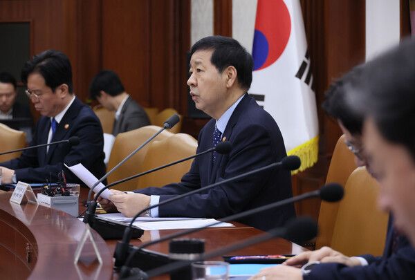 구윤철 부총리 겸 재정경제부 장관이 11일 서울 종로구 정부서울청사에서 열린 비상경제장관회의에서 발언하고 있다. [연합뉴스]