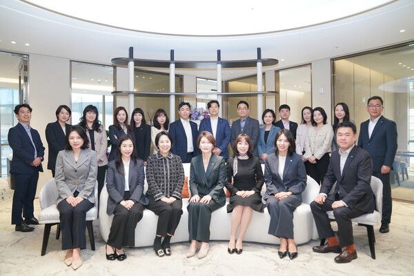 미래에셋증권은 투자센터압구정WM 이전 개점을 맞아 고객 초청 세미나를 개최한다. [미래에셋증권]