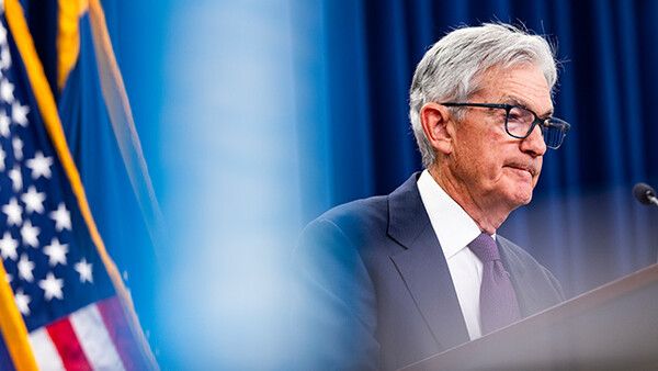 미국 연방준비제도(Fed·연준)가 기준금리를 3.50~3.75%에 묶으며 세 차례 연속 동결했다. 제롬 파월 의장. [EPA=연합뉴스]