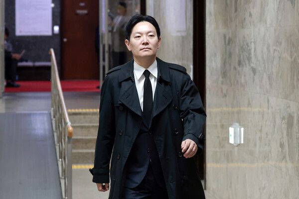 쌍방울 대북송금 사건을 수사했던 박상용 검사가 7일 국회에서 윤석열 정권 정치검찰 조작기소 의혹 사건 진상규명 국정조사특별위원회 국민의힘 위원들이 연 '민주당의 공소취소·재판조작 진상규명 청문회'에 참석하고 있다. [연합뉴스]