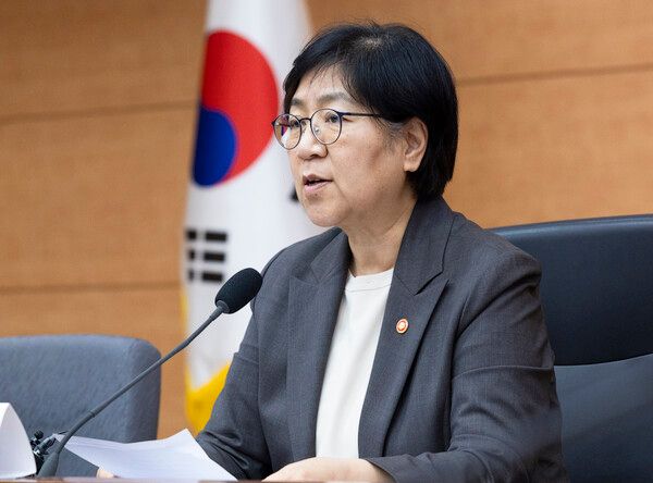 정은경 보건복지부 장관이 28일 정부서울청사에서 열린 제5차 국민연금 기금운용위원회를 주재하고 있다. [연합뉴스]