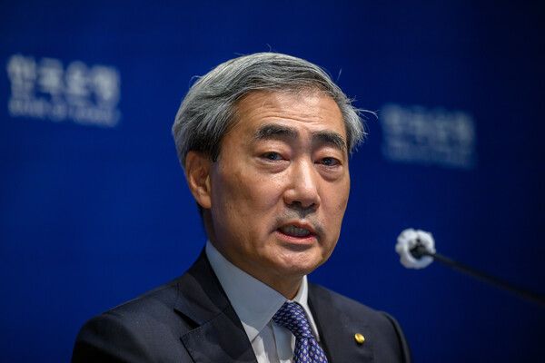 신현송 한국은행 총재가 28일 서울 중구 한국은행 본관에서 열린 통화정책방향 기자간담회에서 발언하고 있다. [연합뉴스]