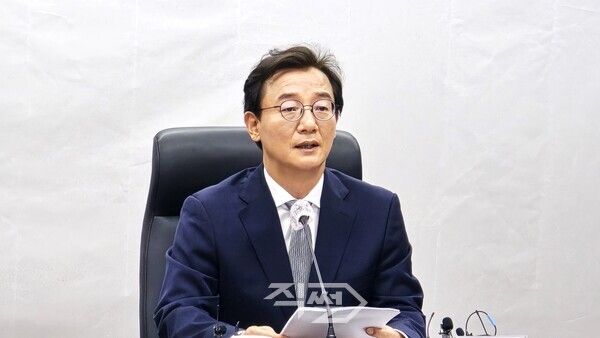 전재수 당선인이 인수위에 대한 의지를 밝히고 있다. [전현준 기자]