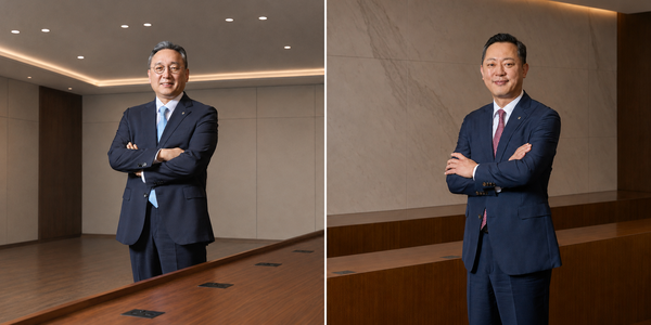 (왼쪽부터)신재욱·배광수 NH투자증권 각자대표. [NH투자증권]
