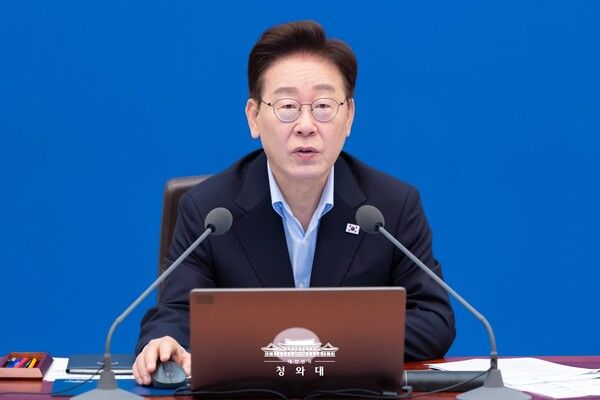 이재명 대통령은 23일 오전 10시부터 100분간 ‘부동산정책 국민 대토론회’를 주재한다. [청와대]