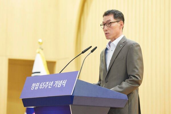 장민영 IBK기업은행장이 31일 창립 65주년을 맞아 서울 중구 을지로 본점에서 임직원 약 300여명이 참석한 가운데 열린 ‘창립 65주년 기념식’에서 발언하고 있다. [IBK기업은행]