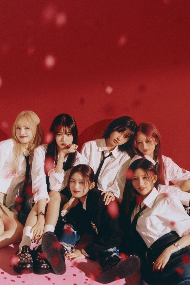 01_아이브_Off The Record_단체 콘셉트 포토.jpg