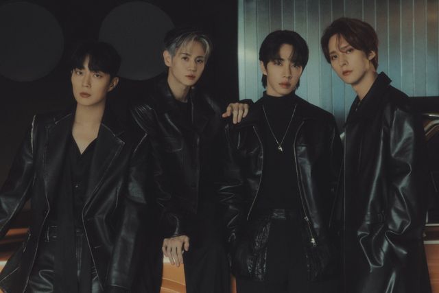 (1005) 하이라이트 단체 사진 2.jpg